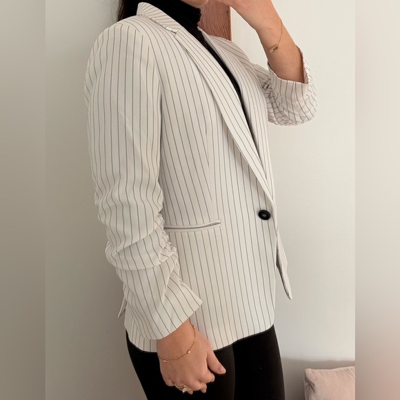 Striped Pinstripe White&Black Blazer Jacket Tailored (fits like a size 4) - Picture 6 of 9